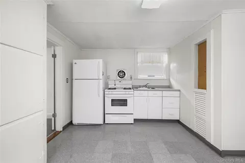 Entry Way - 120 N Ocean Ave, Patchogue, NY 11772 photo 1 of 1