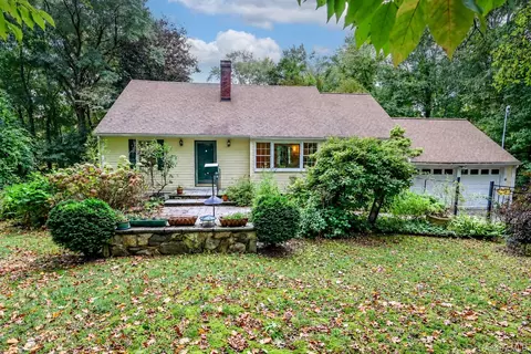 6 David Dr, North Salem, NY 10560