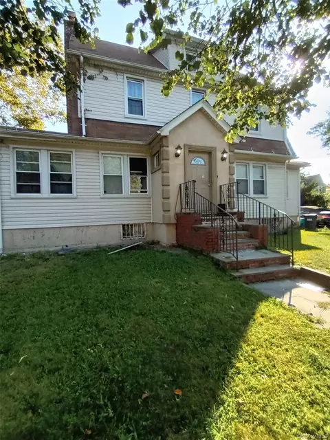 17704 137th Ave, Jamaica, NY 11434