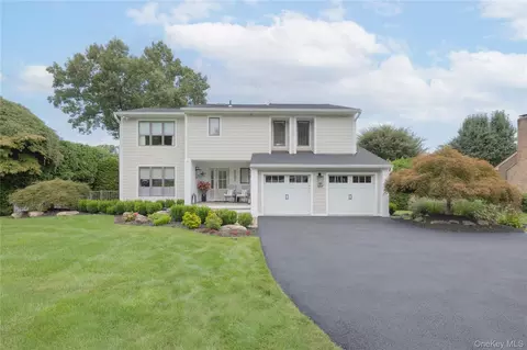 16 Lark St, Orangetown, NY 10965