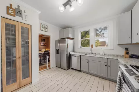 Kitchen - 116 Fairview Ave, Poughkeepsie, NY 12601 photo 2 of 3