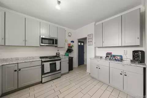 Kitchen - 116 Fairview Ave, Poughkeepsie, NY 12601 photo 3 of 3