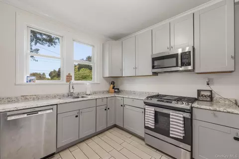 Kitchen - 116 Fairview Ave, Poughkeepsie, NY 12601 photo 1 of 3
