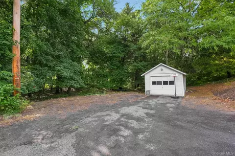 Exterior - 116 Fairview Ave, Poughkeepsie, NY 12601 photo 13 of 15