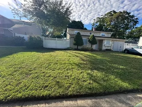28 Continental Dr, Centereach, NY 11720