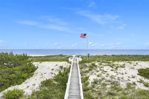 Other - 697 Dune Rd, Westhampton Beach, NY 11978 photo 4 of 13