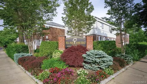 22617 Hillside Ave #S09, New York, NY 11427