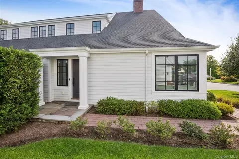 Exterior - 19 Lavender Ln, Rye Brook, NY 10573 photo 6 of 8