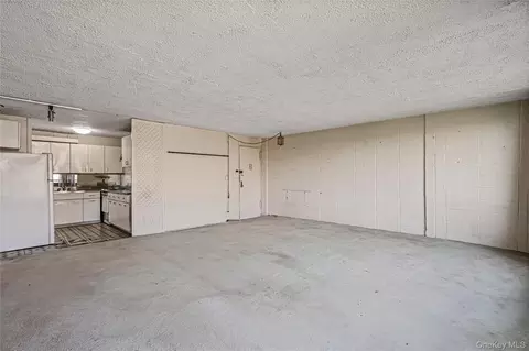 Living - 162-40 9th Ave #8D, Whitestone, NY 11357 photo 6 of 7
