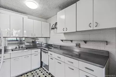 Kitchen - 162-40 9th Ave #8D, Whitestone, NY 11357 photo 2 of 2