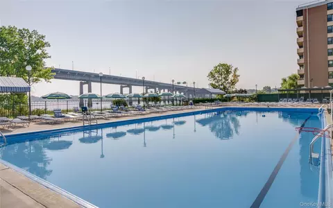 Exterior - 162-40 9th Ave #8D, Whitestone, NY 11357 photo 6 of 9