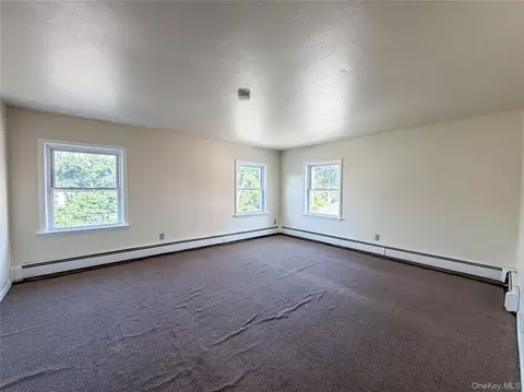 Bedroom - 45 S Hamilton St, Poughkeepsie, NY 12601 photo 4 of 5