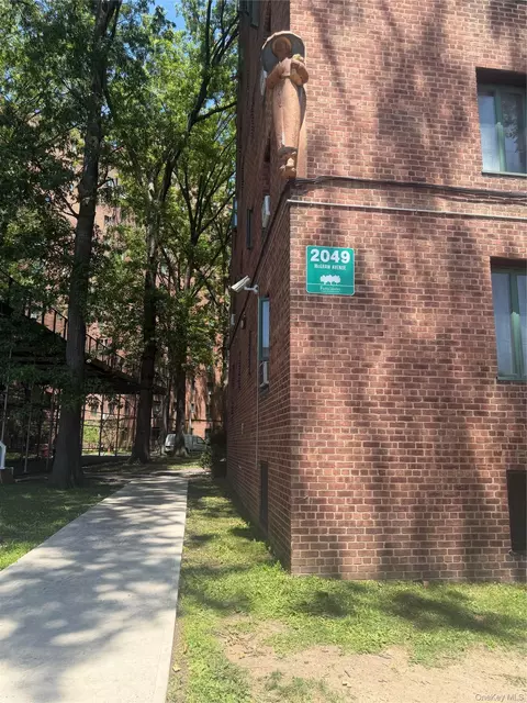 2049 Mcgraw Ave #6H, New York, NY 10462