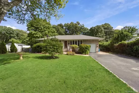 1024 Howells Rd, Bay Shore, NY 11706