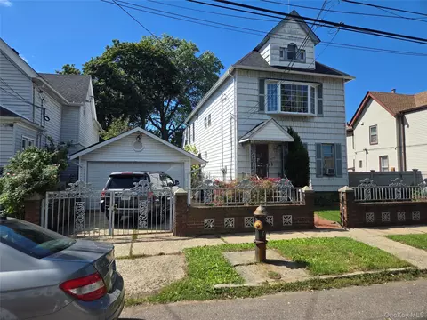 9424 107th St, New York, NY 11416
