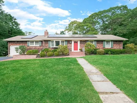 Exterior - 7 Sharon Ave, Setauket, NY 11733 photo 1 of 5