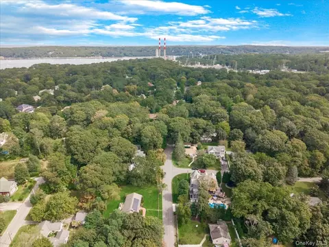 View/Area - 7 Sharon Ave, Setauket, NY 11733 photo 9 of 16