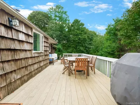 Exterior - 7 Sharon Ave, Setauket, NY 11733 photo 2 of 5