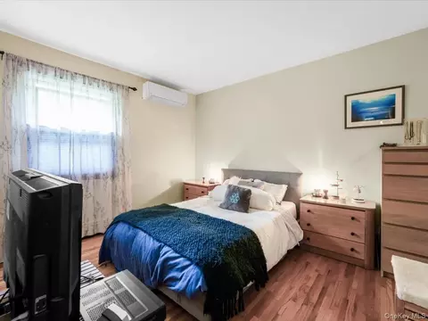 Bedroom - 7 Sharon Ave, Setauket, NY 11733 photo 2 of 3