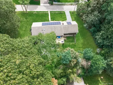 View/Area - 7 Sharon Ave, Setauket, NY 11733 photo 6 of 16