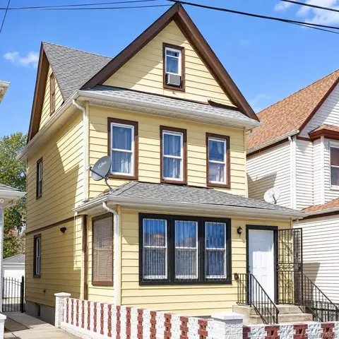 12903 97th Ave, South Richmond Hill, NY 11419
