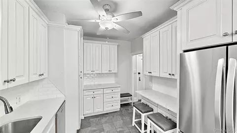 45-14 43rd St #1E, New York, NY 11104
