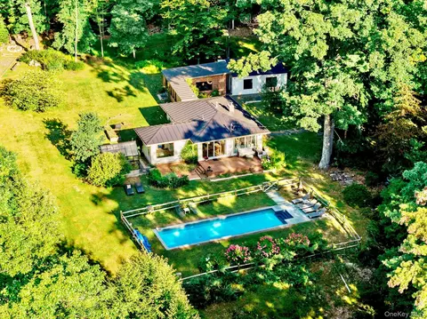 169 Rocky Mountain Rd, Rochester, NY 12446