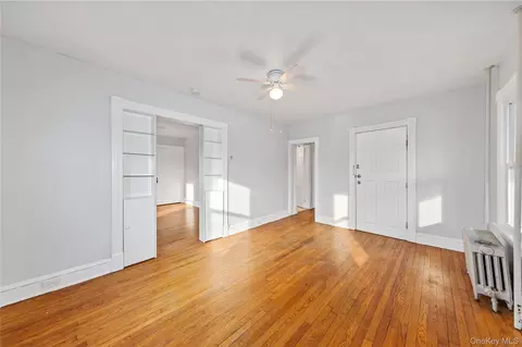 Living - 1008 Hudson Ave, Peekskill, NY 10566 photo 3 of 4