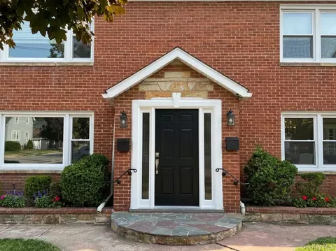25 Dalton Rd, Yonkers, NY 10701