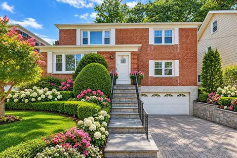 52 Fisher Ave, Eastchester, NY 10707