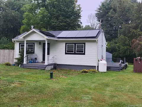 813 Bulls Head Rd, Clinton, NY 12572