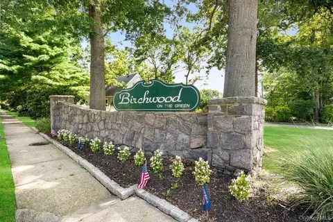 3113 Wilshire #3113, Oakdale, NY 11769