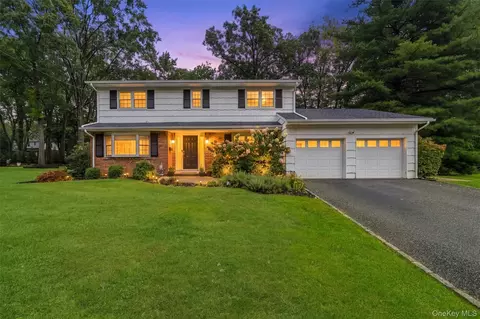 240 Center St, Orangetown, NY 10965