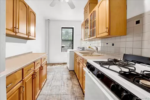 823 E 147th St #3, New York, NY 10455 photo 9