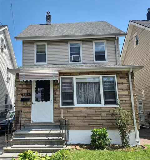 88-15 Ashford St, New York, NY 11427