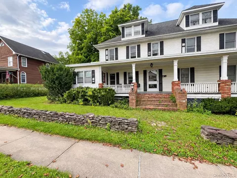 Exterior - 39 Maple Ave, Florida, NY 10921 photo 1 of 17