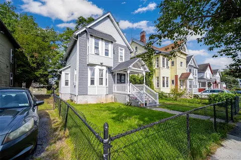 Exterior - 18 Harrison St, Poughkeepsie, NY 12601 photo 4 of 7