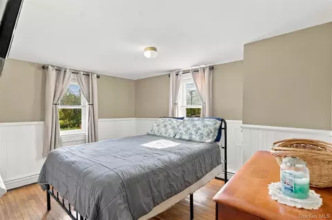 Bedroom - 4 Low Rd, Shawangunk, NY 12589 photo 2 of 4