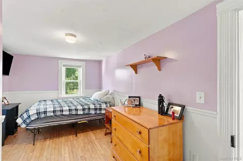 Bedroom - 4 Low Rd, Shawangunk, NY 12589 photo 3 of 4