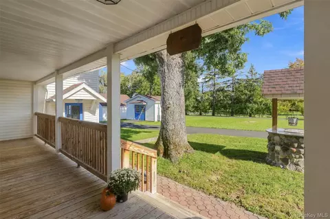 Exterior - 4 Low Rd, Shawangunk, NY 12589 photo 3 of 4