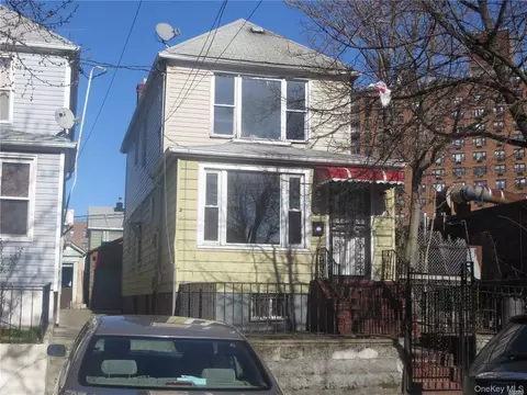 55-43 97th St, New York, NY 11368