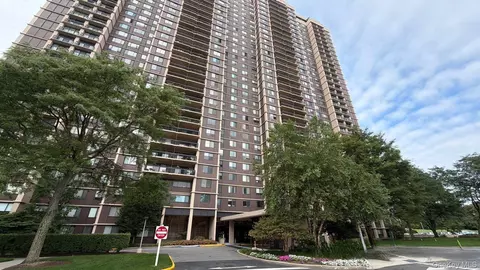 269-10 Grand Central Pkwy #4U, New York, NY 11005