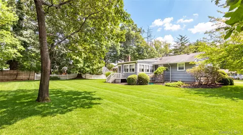 Exterior - 80 Evergreen Ln, Brookhaven, NY 11772 photo 6 of 6