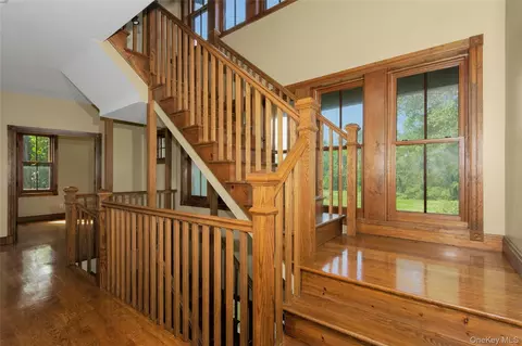Entry Way - 231 Celery Ave, New Hampton, NY 10958 photo 1 of 4
