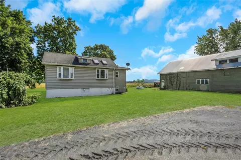 Exterior - 231 Celery Ave, New Hampton, NY 10958 photo 11 of 12