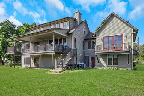 Exterior - 231 Celery Ave, New Hampton, NY 10958 photo 8 of 12