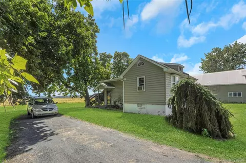 Exterior - 231 Celery Ave, New Hampton, NY 10958 photo 10 of 12