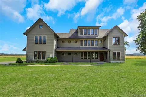 231 Celery Ave, New Hampton, NY 10958