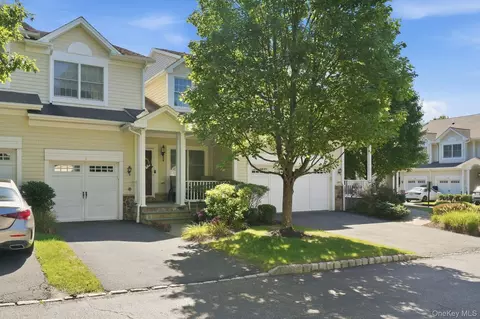 3 Baltusrol Ct, Cortlandt, NY 10567