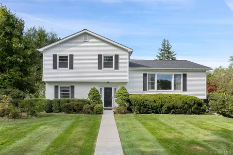 280 Somerston Rd, Yorktown, NY 10598